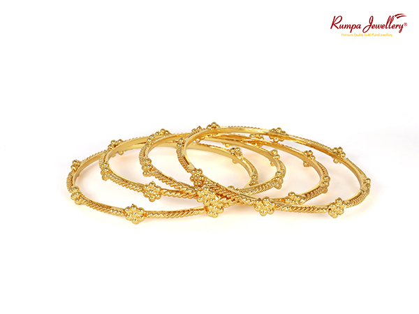 Four pieces Bangles